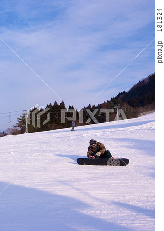 スノーボーダー 181324