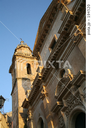 朝の景色　　旧市街イブラ地区　シチリア・ラグーサ 194520