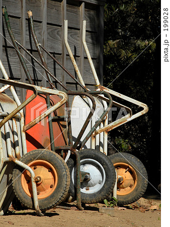 一輪車たち 199028