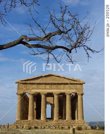 シチリア島　コンコルディア神殿 200526