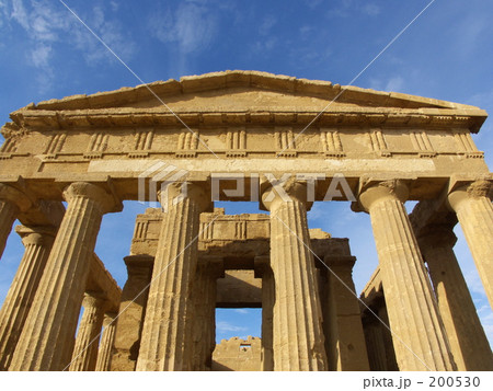 シチリア島　コンコルディア神殿 200530