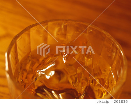 氷が揺れる、心が揺れる 氷が揺れる、心が揺れる 201836