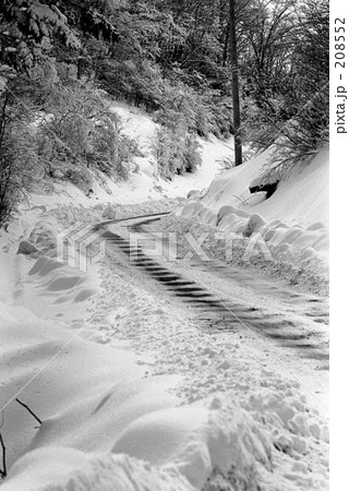 奥多摩・塩山市(現・甲州市)柳沢峠 昭和47年 奥多摩・塩山市(現・甲州市)柳沢峠 昭和47年 208552