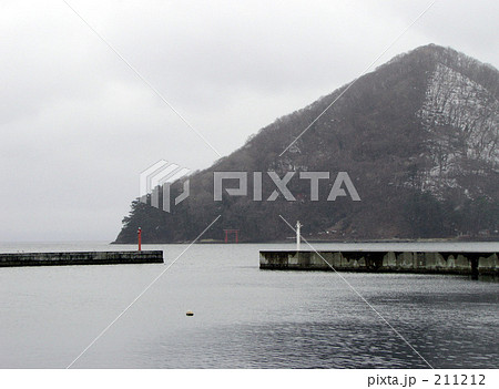 湯ノ島と灯台 湯ノ島と灯台 211212