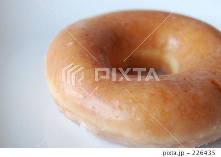226435