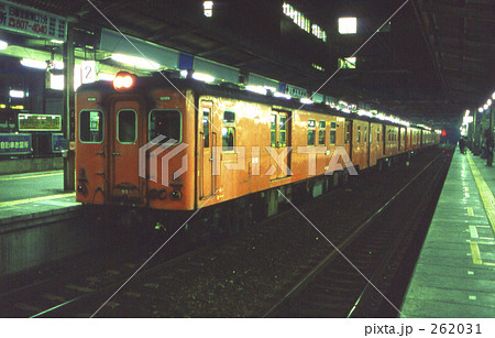 国鉄・常磐線　松戸駅ホームにて　 昭和57年 262031