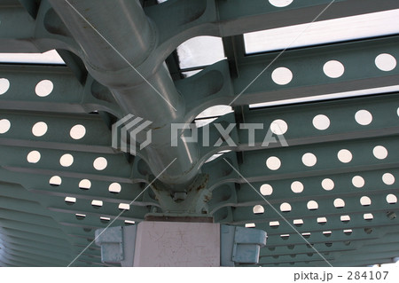 屋根の構造材 284107