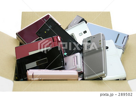 箱の中の携帯電話 289502