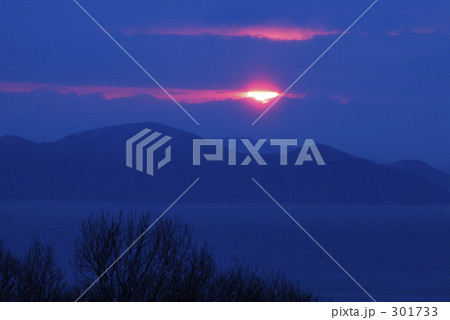 琵琶湖の夜明け 301733