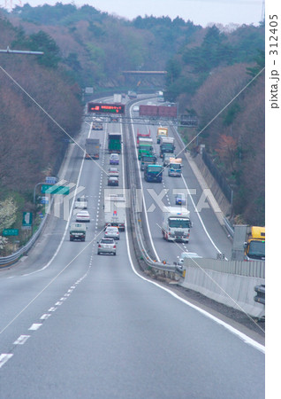 西名阪を走る 312405