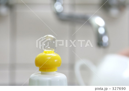 台所洗剤の泡 台所洗剤の泡 327690