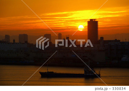 都市の夕景 330834