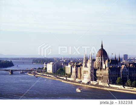 ブダペストとドナウ川 332238