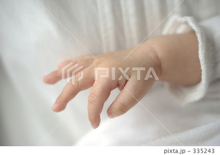 335243