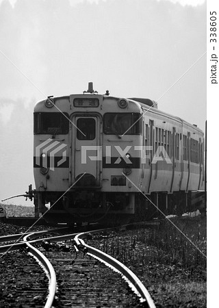 電車 338605