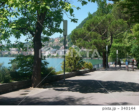 モントルー・レマン湖畔の遊歩道 340144