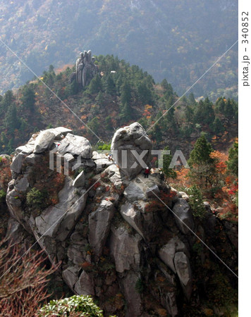 大黒岩と鷹見岩 340852