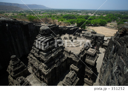 カイラーサナータ寺院 エローラ第16窟 351252