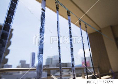 ベランダ乾し白黒フィルム ベランダ乾し白黒フィルム 376541