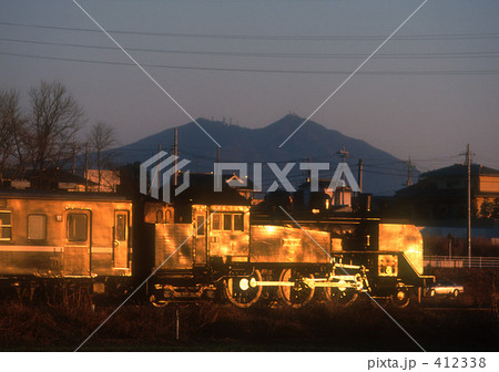 夕日を浴びて 412338