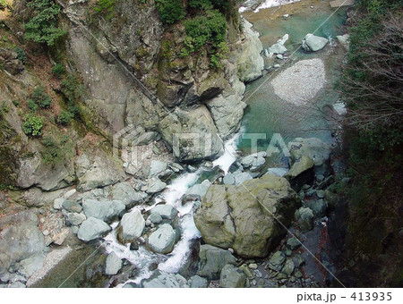 渓谷 413935