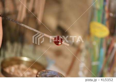 とんぼ玉を作る 415352