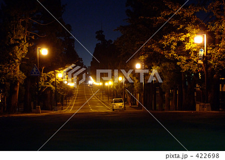 寺院の街道 422698