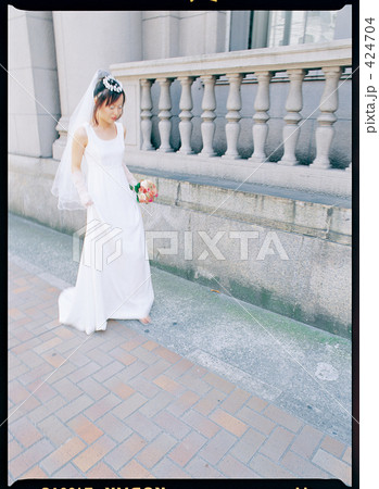 女性 ウェディングドレス 424704