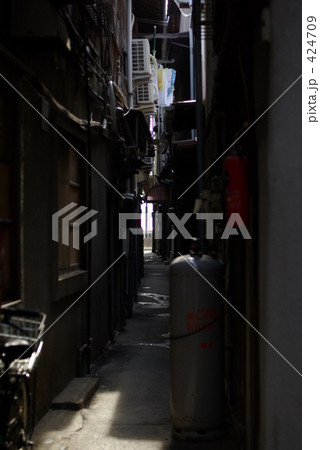 路地裏 路地裏 424709