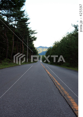 果てしなく続く道 果てしなく続く道 425597