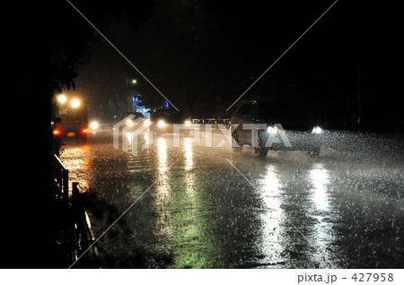 ゲリラ豪雨 427958