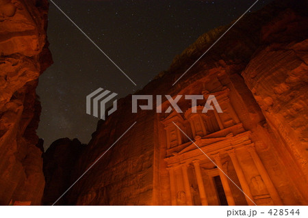 ペトラ・バイ・ナイト 428544