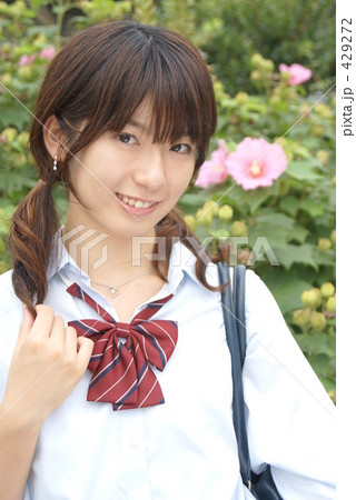 笑顔の女子高生 429272