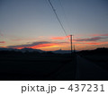夕陽の電線 437231