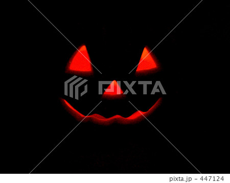 暗闇に光るジャックランタン 447124