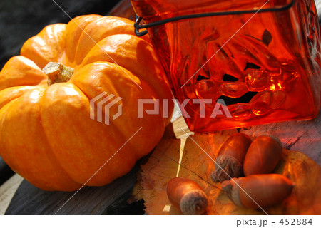 カボチャとハロウィンキャンドルホルダー 452884