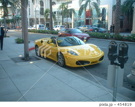 黄色のフェラーリ2 454819