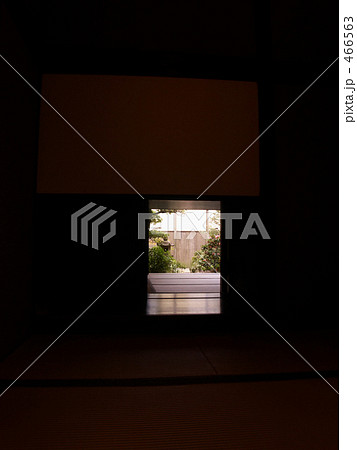 床の間を開けると庭が見える趣向 床の間を開けると庭が見える趣向 466563