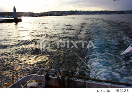 夕暮れの船出 469128