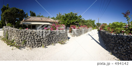 竹富の街並み 竹富の街並み 494142