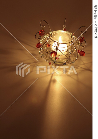 ビーズのワイヤーキャンドル立て 494486