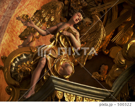 聖母教会内のレリーフ 500322