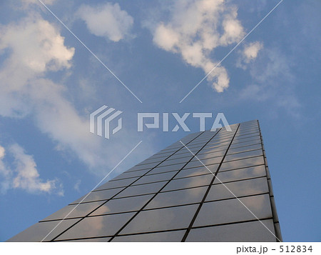 見上げれば・・・ 512834