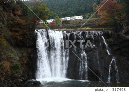 烏山線と竜門の滝 517498