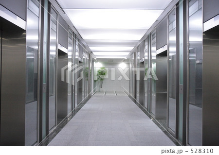 オフィスのエレベーターホール オフィスのエレベーターホール 528310