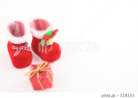 赤いブーツとプレゼント 528335