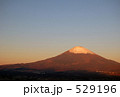 朝日を浴びる富士山 朝日を浴びる富士山 529196