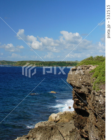 東平安名崎の断崖 532515