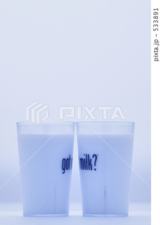 コップ　01 533891