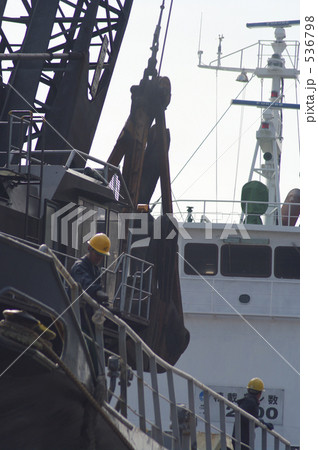 土砂船積み 536798